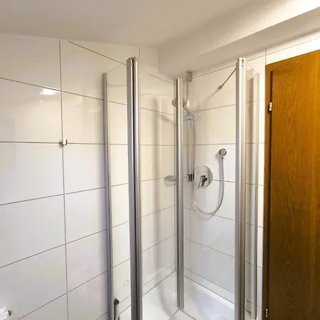 Zum Dorfwirt Hotel *