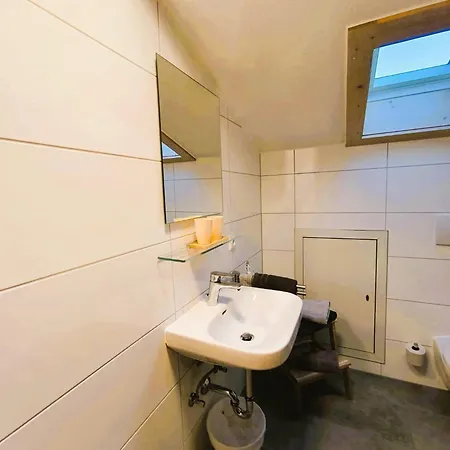 Zum Dorfwirt Hotel *